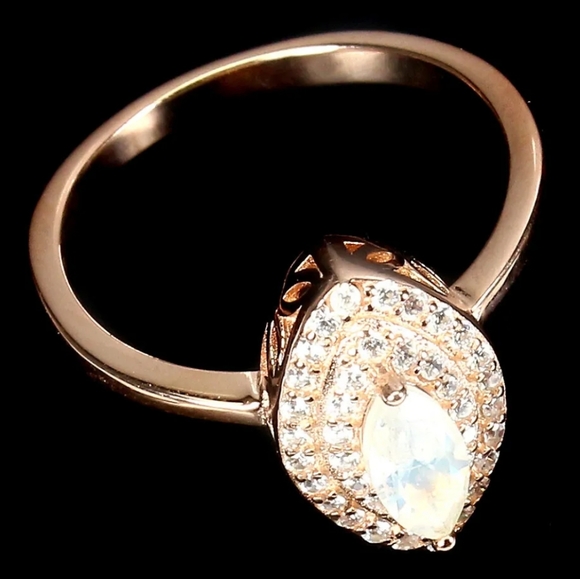 Natural Gorgeous Morganite Ring - Picture 2 of 3